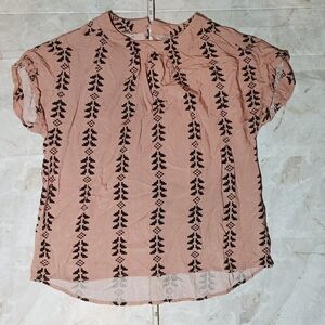Women's Blush Pink, Rose Patterned Top Short Sleeve Hi Low Hem,lightweight